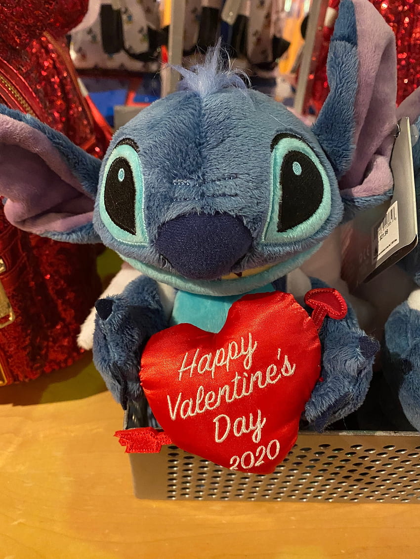 Stitch Valentine's Day 2020 Dolls Debut at Disney World HD phone wallpaper