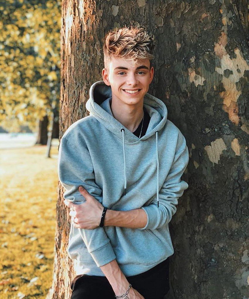 Instagram'da etiketlendi, corbyn besson HD telefon duvar kağıdı | Pxfuel