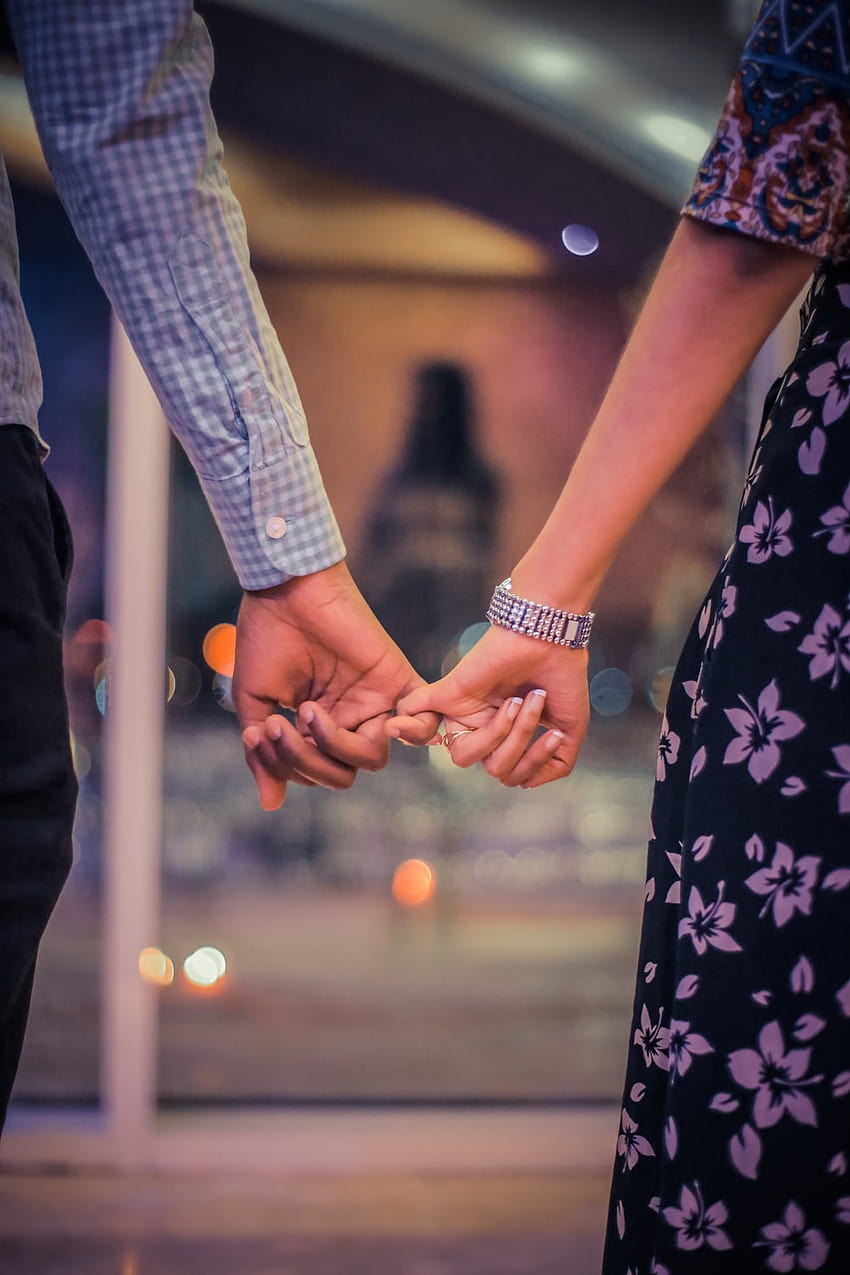 10 Couple Holding Hands, boyfriend and girlfriend holding hands HD phone wallpaper
