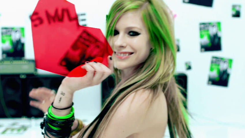 Avril Lavigne : Smile, avril lavigne music videos HD wallpaper