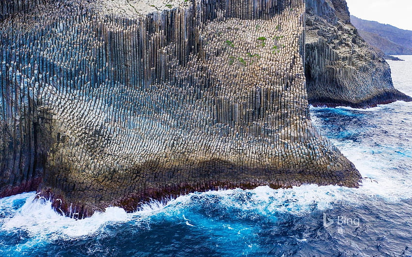 Los Órganos basalt rock formation, La Gomera, Canary Islands, Spain HD wallpaper