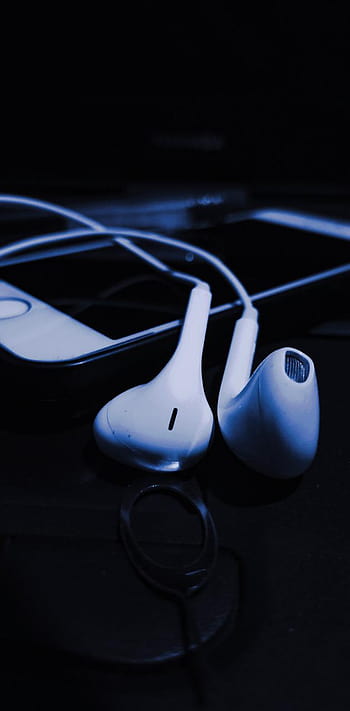 Best Earphone Wallpaper Royalty-Free Images, Stock Photos & Pictures |  Shutterstock