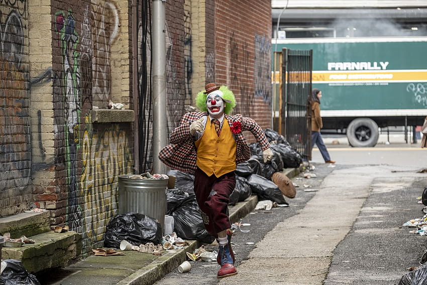 New Joker Take Us Deeper into Arthur Fleck's World HD wallpaper