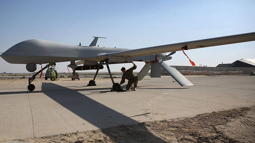 Od Drezna do drona: moralność wojny powietrznej Tapeta HD