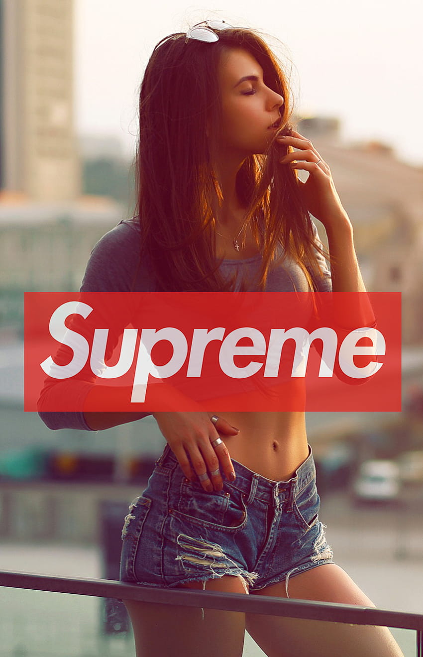 Girls top in supreme