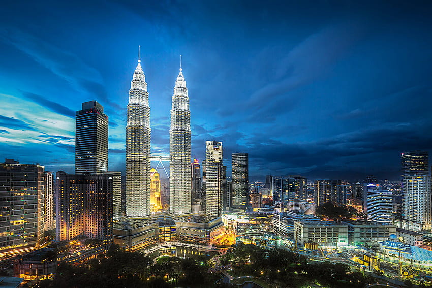 Città Kuala Lumpur Malesia notte d'estate Sfondo HD