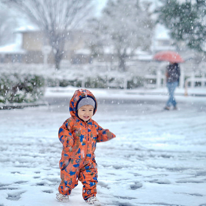 Yes, Your Kids Can Play Outside All Winter HD phone wallpaper