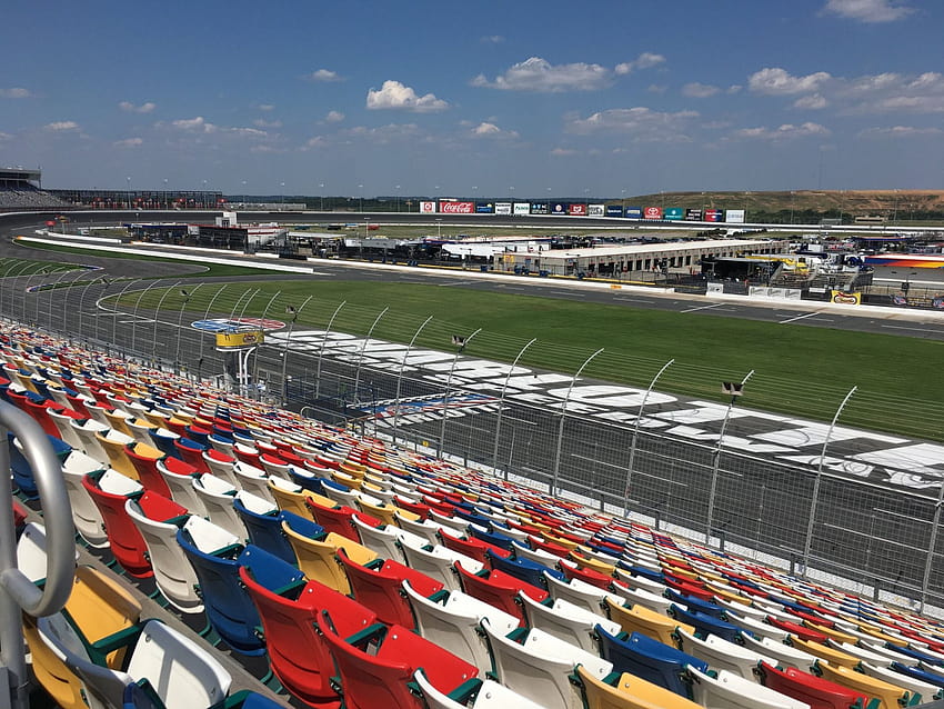 Charlotte Motor Speedway, section General Motors D, row 25, Shared HD wallpaper