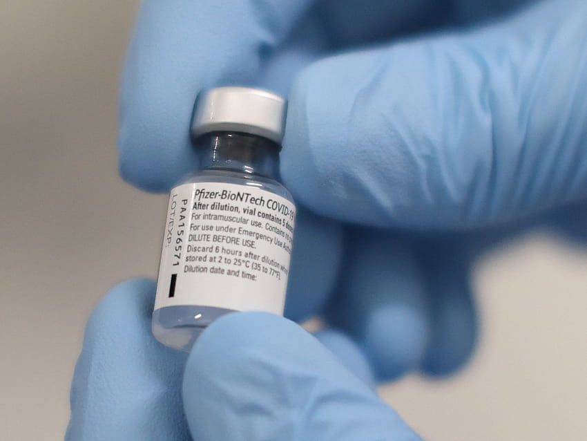 Закупуването от САЩ на повече дози ваксина срещу коронавирус на Pfizer може да се окаже трудно : Инжекции, ваксина pfizer biontech срещу covid 19 HD тапет