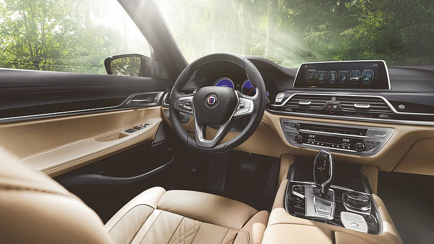 Gallery 2017 BMW M760i xDrive interior