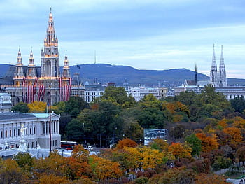 Autumn foliage, Schoenbrunn Palace, Vienna, Austria - Bing Wallpapers -  Sonu Rai