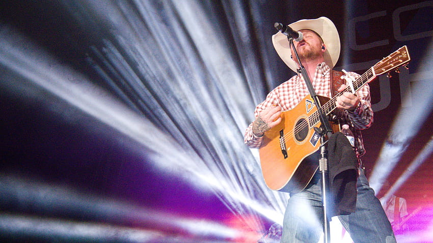 Country Star Cody Johnson Trades Spotlight for Cows in Search for Balance  and Inspiration