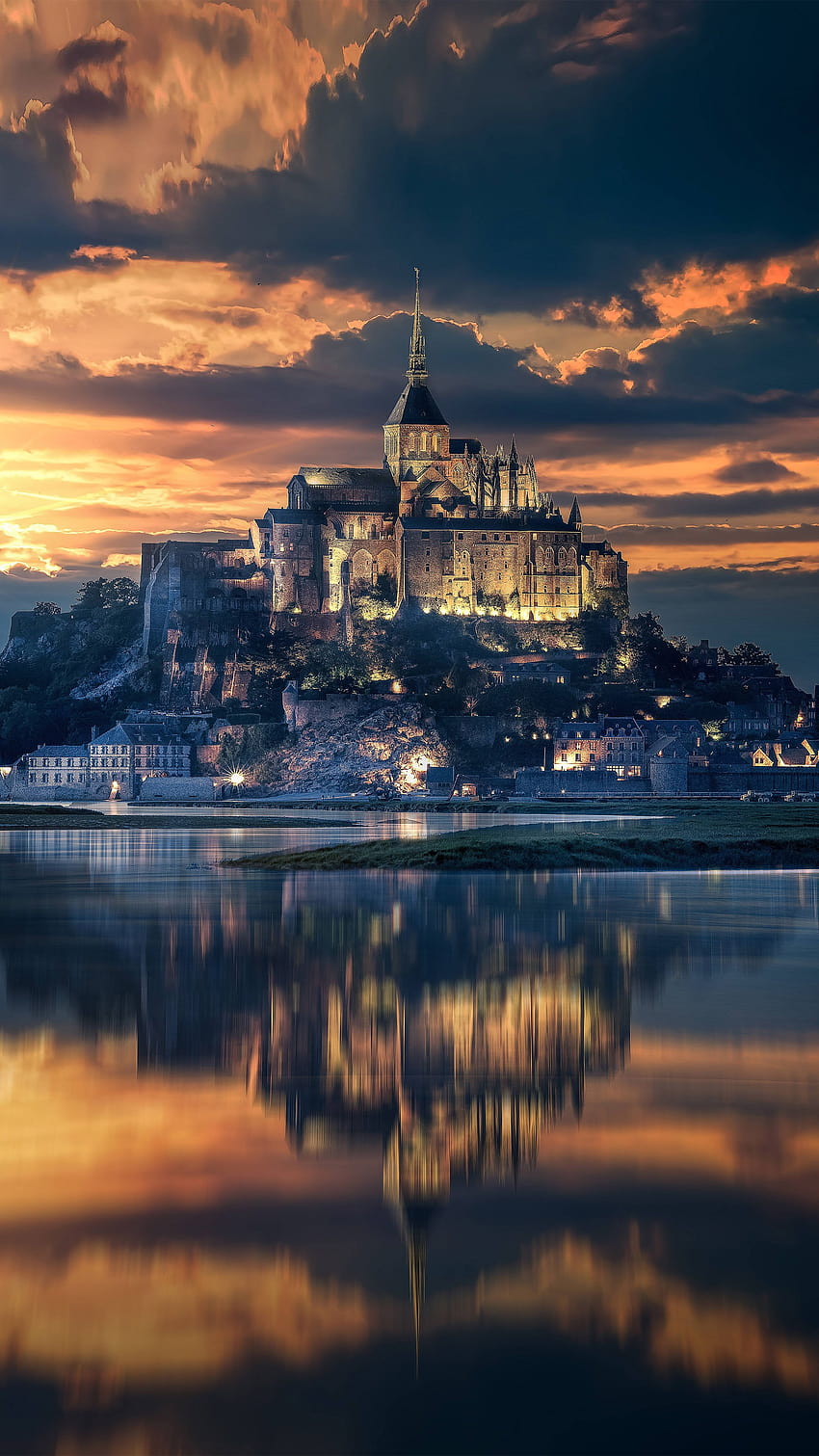 Mont Saint Michel France Sunset View & Ultra HD тапет за телефон