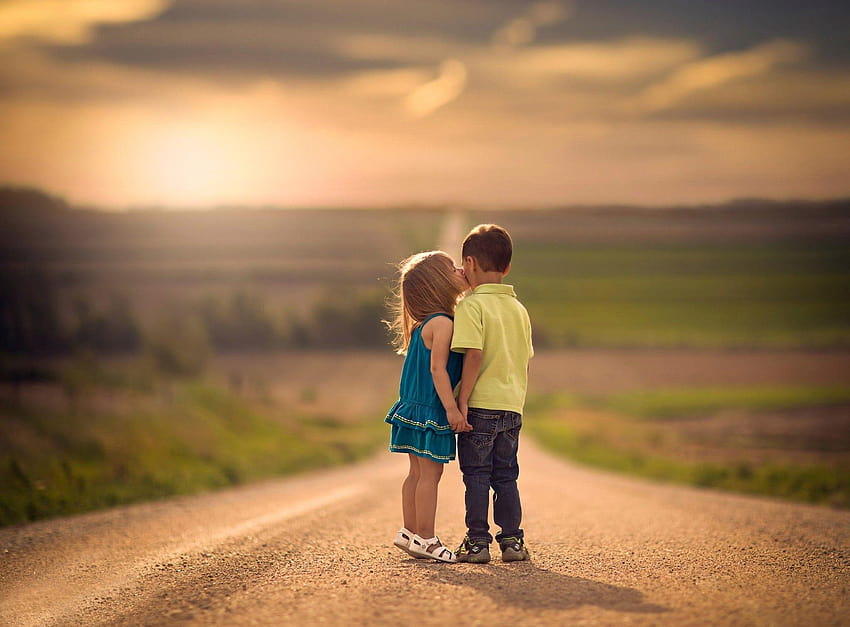 berciuman, Anak-anak, Jalan, Berpegangan Tangan, Jake Olson, Nebraska Wallpaper HD
