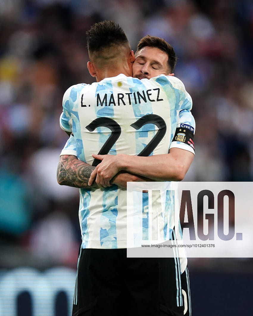 Italien gegen Argentinien Finalissima 2022 Wembley-Stadion Argentiniens Lautaro Martinez, 2022 Argentinien gegen Italien HD-Handy-Hintergrundbild