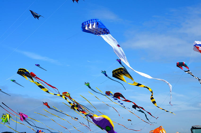 Latawiec latający bokeh lot latać lato hobby sport niebo zabawka zabawa, latać latawcem Tapeta HD