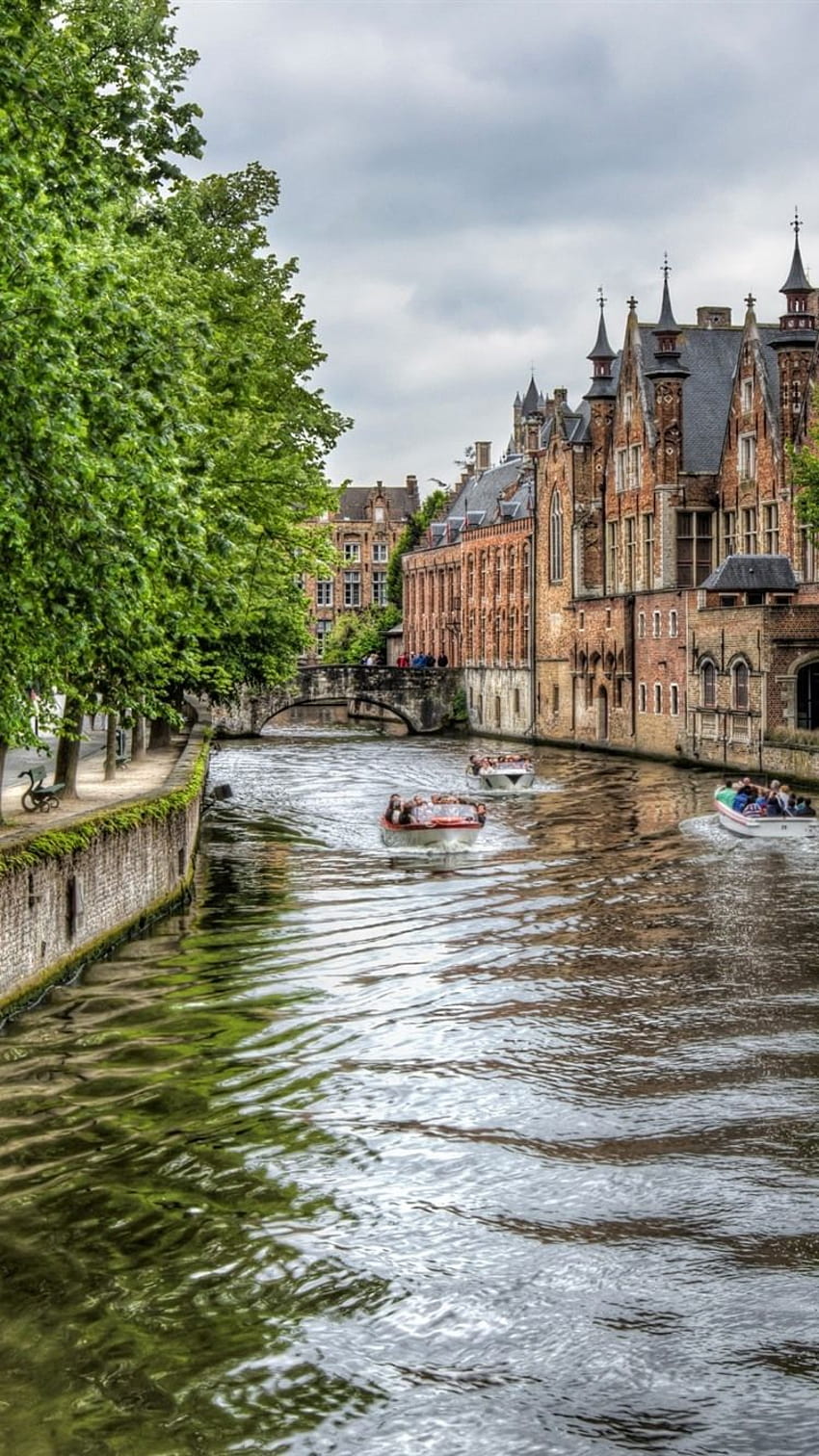 Belgium, Bruges, river, boats, city, houses 2880x1800 , bruges belgium HD phone wallpaper