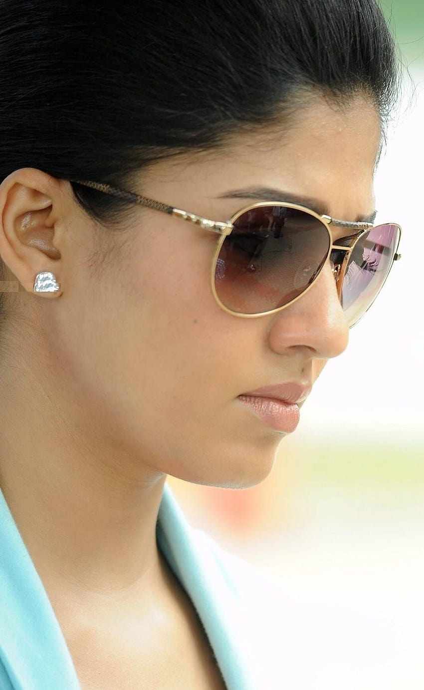 Attrice indiana Nayantara Glass Face Closeup Caldo, nayanthara da vicino Sfondo del telefono HD
