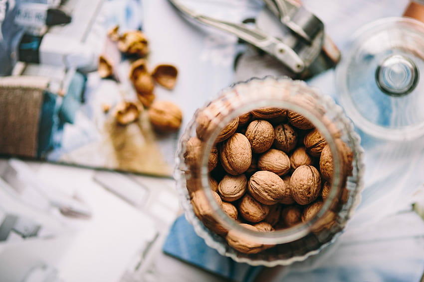 Blurry, Nuts, Shell, Walnuts, nuts autumn HD wallpaper | Pxfuel