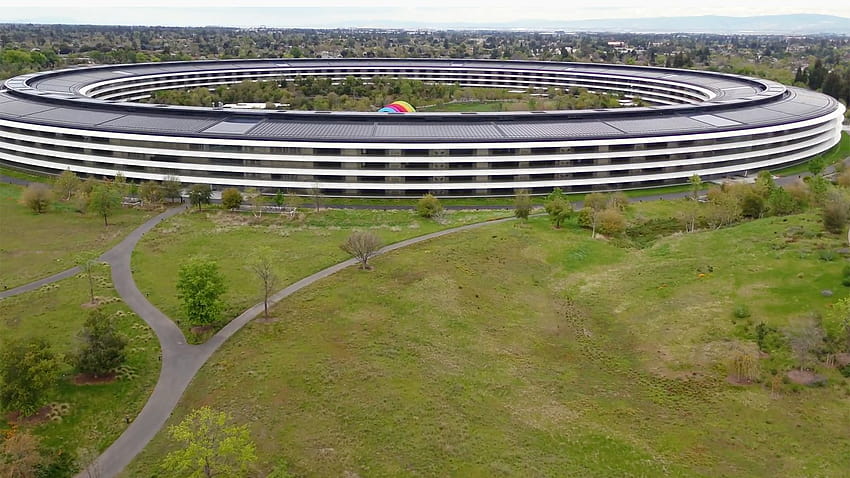 Drone Video Shows Empty Apple Park Campus, big apple drone view HD wallpaper