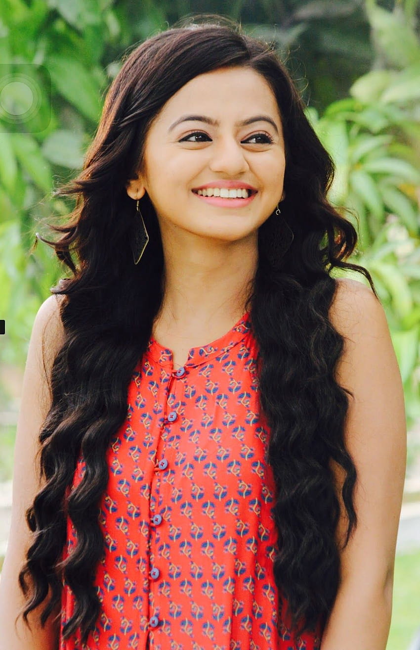 Latest Helly Shah , And Picttures HD phone wallpaper