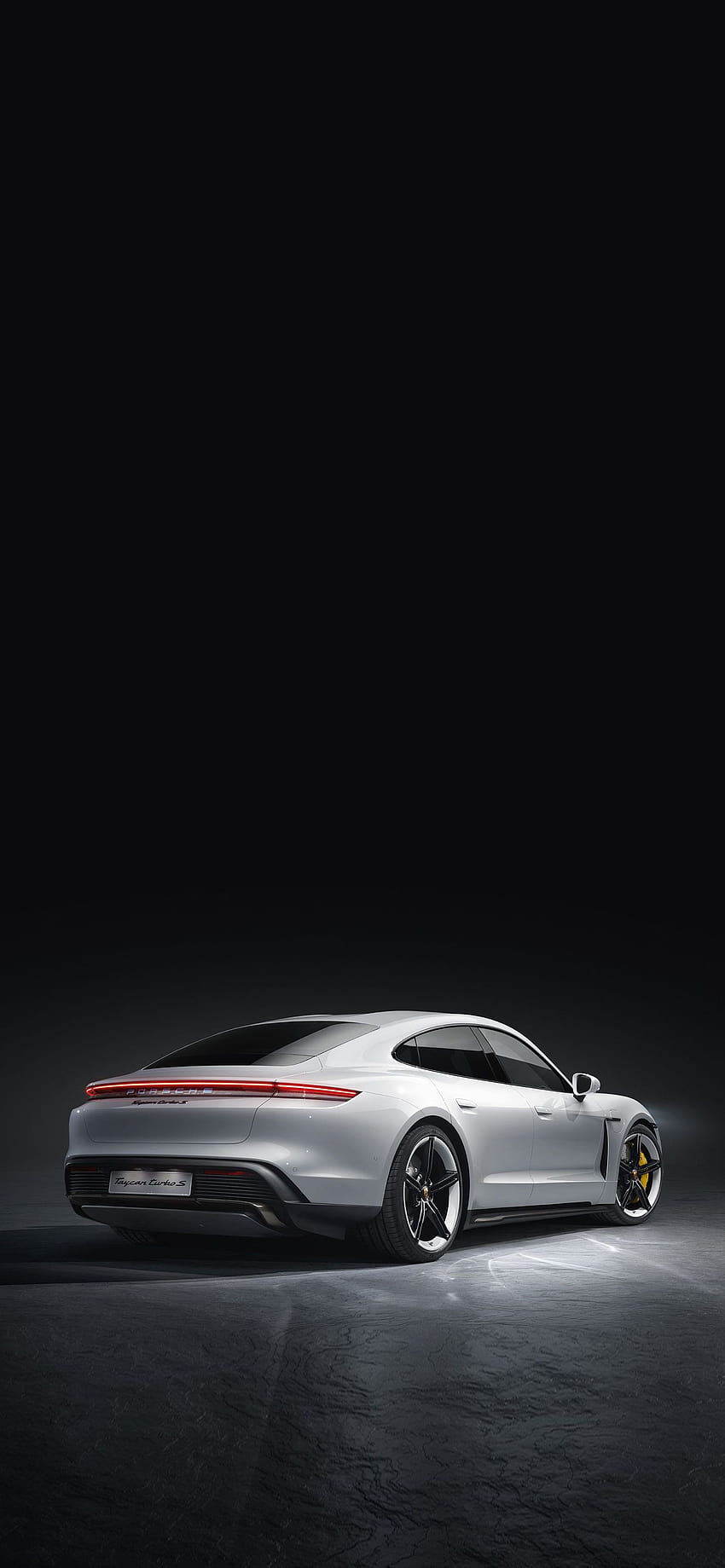 Porsche Taycan Turbo S, porsche 911 turbo z iphonem Tapeta na telefon HD