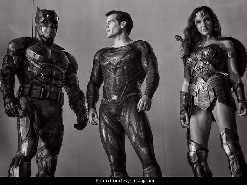 SnyderCut: Director Zack Snyder releases new stills from 'Justice League' featuring Batman, Superman, Wonder Woman and Aquaman HD wallpaper