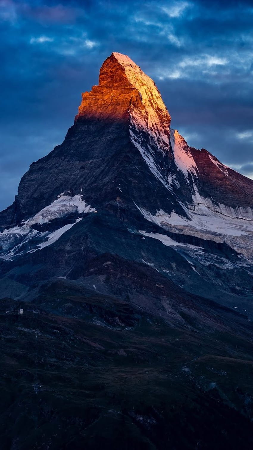 日の出の光に照らされたツェルマットの山頂、フォン山がアモルド HD電話の壁紙