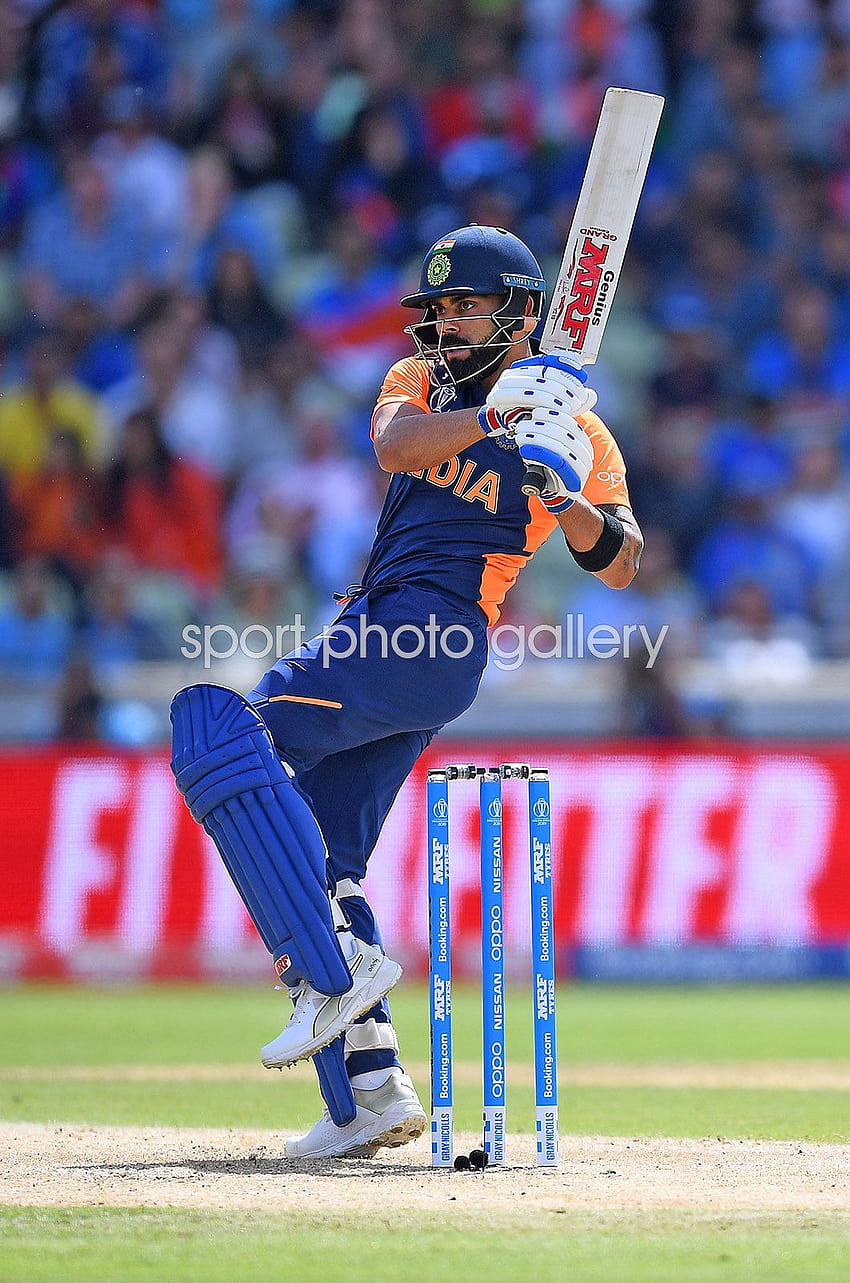 Virat Kohli India v Inghilterra Edgbaston World Cup 2019, virat kohli in battuta Sfondo del telefono HD