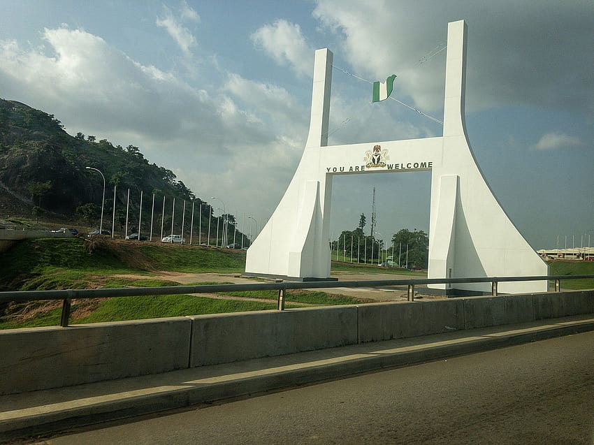 Benvenuto ad Arch Abuja, la capitale della Nigeria Sfondo HD