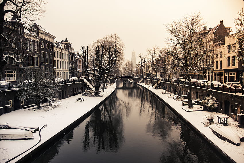 : contrast, city, cityscape, water, reflection, sky, outdoors, snow, winter, clouds, blue, evening, morning, river, Sun, Sony, panorama, Netherlands, canal, Utrecht, color, cloud, tree, downtown, colors, weather, outdoor, season, colour, colours HD wallpaper
