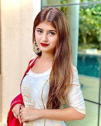 Pin by 💜ShaJan💜 on Arishfa Khan | Stylish girl images, Dress indian  style, Stylish girl pic