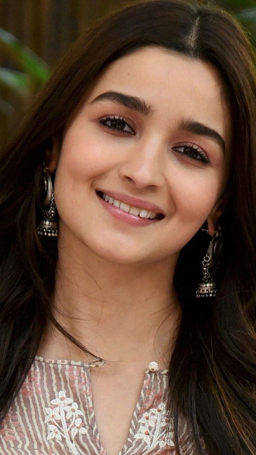 Alia Bhatt rosto sorridente muito fofo novo celular, atriz fofa para celular Papel de parede de celular HD
