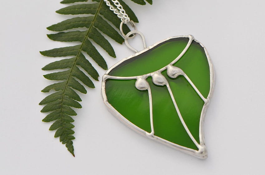 Awen green leaf stained glass jewelry pendant Druids Celtic, jay amortegui HD wallpaper