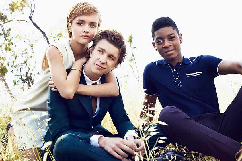 Olivia Cooke, Thomas Mann, and RJ Cyler, The Young Stars of Me Earl and the Dying Girl, me and earl and the dying girl HD wallpaper