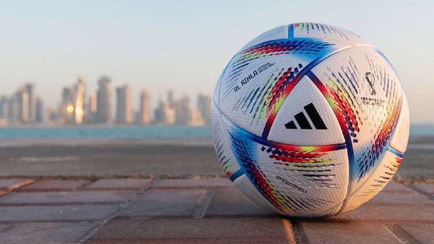 Lernen Sie Al Rihla kennen, den offiziellen Ball der FIFA für die Weltmeisterschaft 2022 in Katar HD-Hintergrundbild