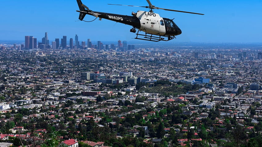 Los Angeles Police Begin Storing Helicopter Footage, lapd swat helicopters HD wallpaper