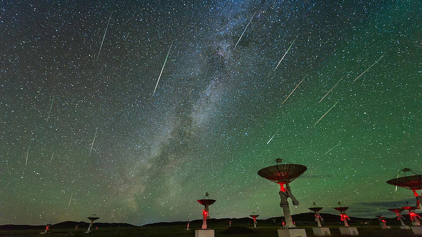 Der Perseiden-Meteorschauer bietet die beste Lichtshow des Jahres, Perseiden-Meteorschauer 2019 HD-Hintergrundbild
