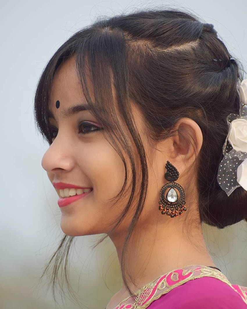 Little Girl Assamese Bihu Traditional Costume Stock Photo 1370344424 |  Shutterstock