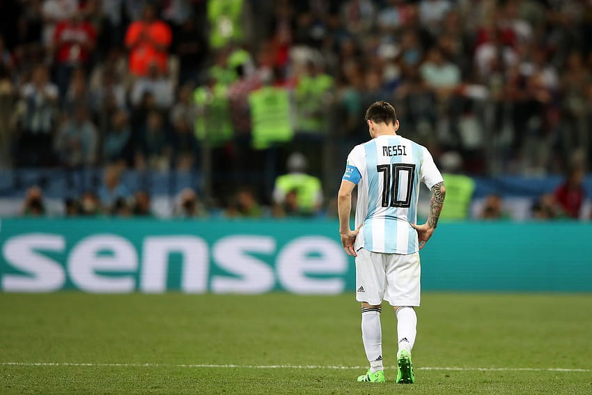 Аржентина печели Световната купа на тъга, Меси тъжен HD тапет
