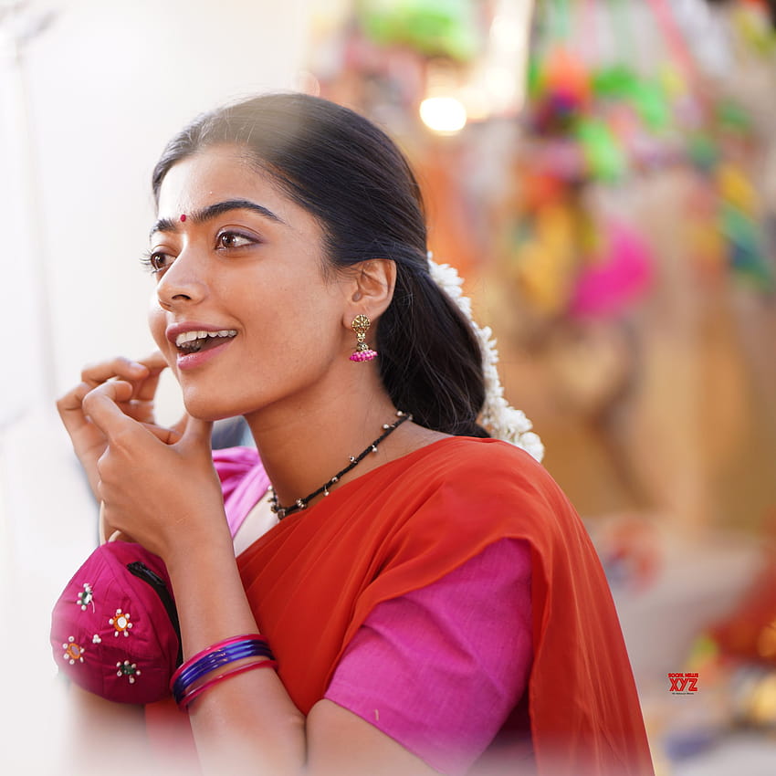 Aktris Rashmika Mandanna Pushpa Filminden Bir Kare, rashmika pushpa HD telefon duvar kağıdı
