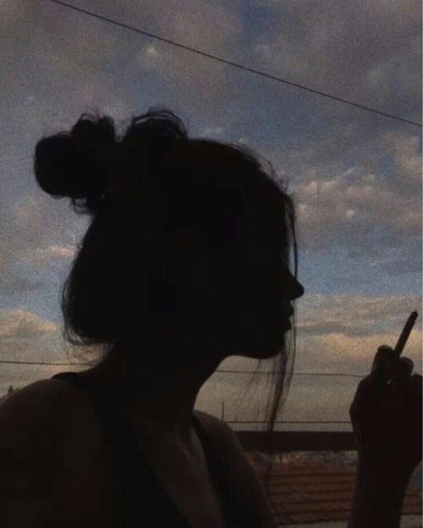Забавно е да пушиш сам, пушещо момиче tumblr HD тапет за телефон