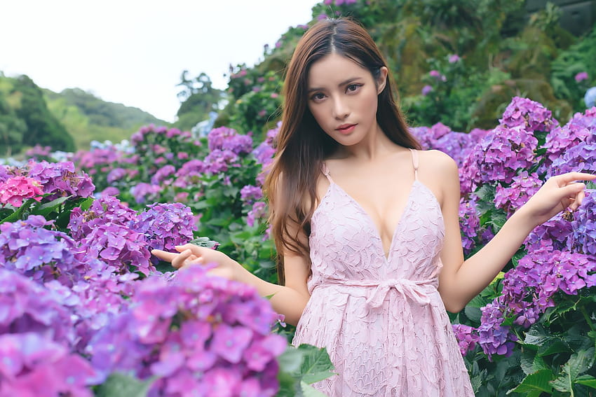 Asian Brunette Flower Girl Hydrangea Long Hair Model Pink Dress Purple Flower Woman, pink flower girl HD wallpaper
