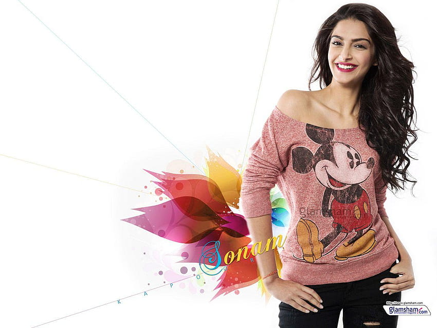 Sonam Kapoor Indian actress, portrait, Bollywood, smile, pink sweater,  Indian women, HD wallpaper | Peakpx