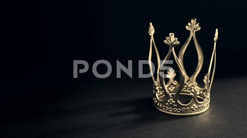 Royal gold crown on black backgrounds ~ Hi Res, gold and black background HD wallpaper