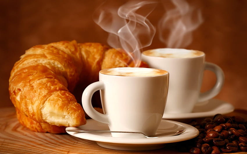 Croissant und Cappuccino HD-Hintergrundbild