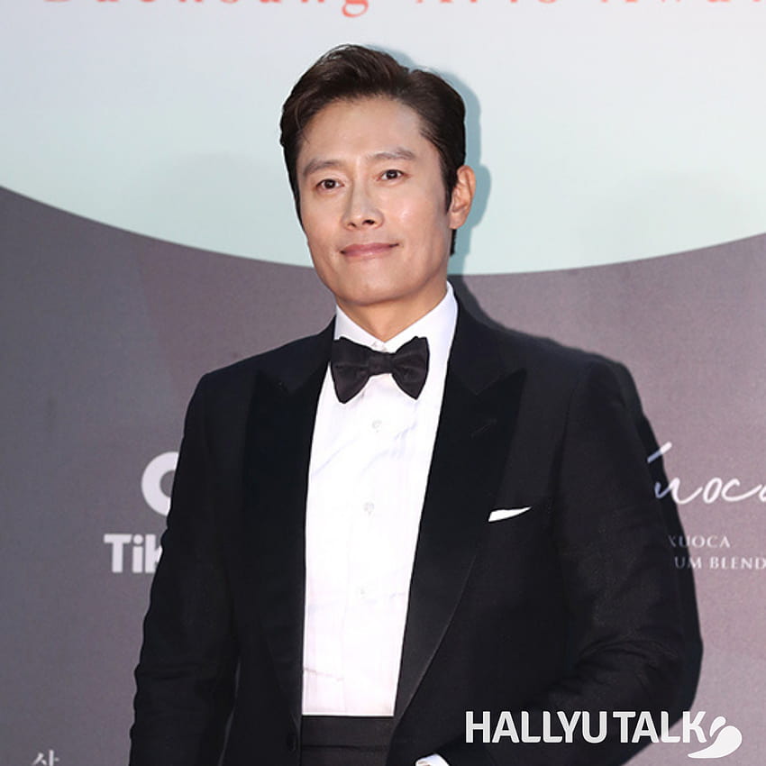 Lee Byung Hun to produce and appear in the upcoming rom com Netflix feature film HD phone wallpaper