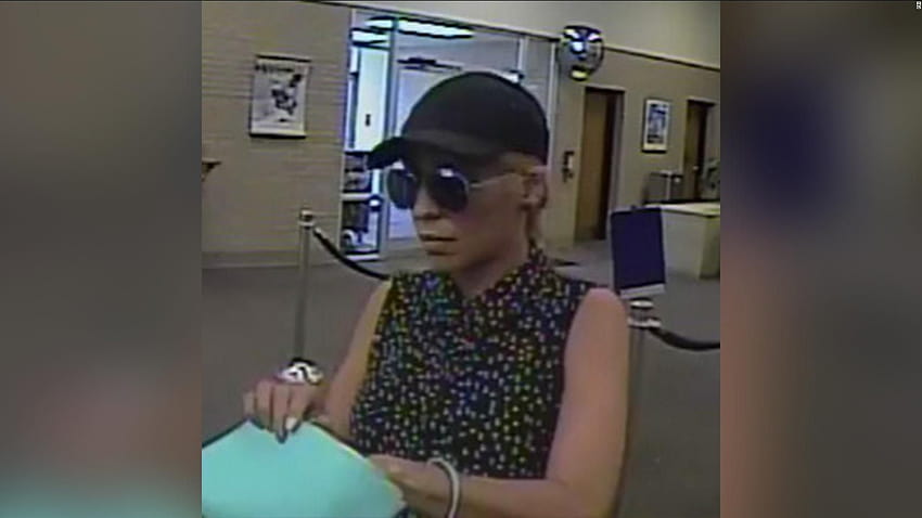 Pink Lady Bandit” aresztowana w Północnej Karolinie w związku z 4 napadami na banki na wschodnim wybrzeżu, kobieta rabusiująca banki Tapeta HD