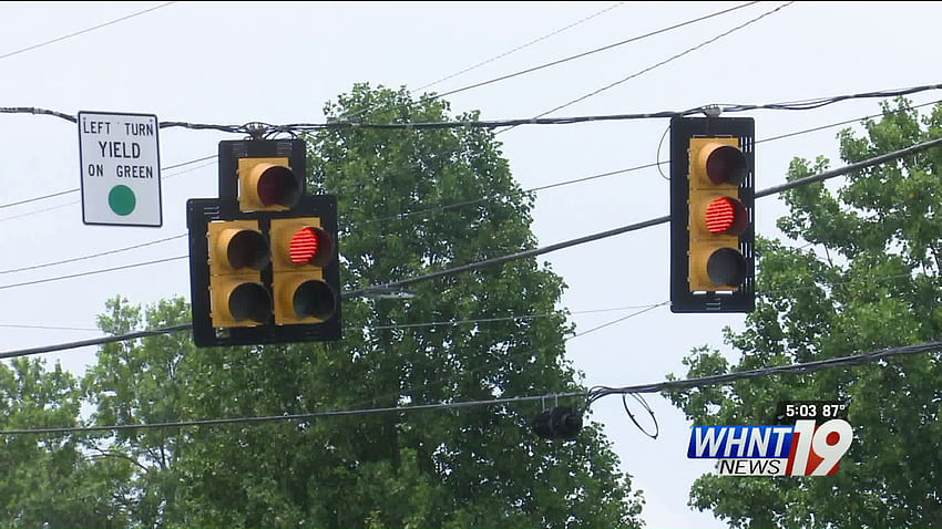 Madison City changes timing of traffic signals to accommodate for heavy traffic HD wallpaper