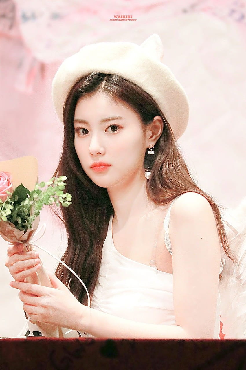 Kang Hyewon Gains Attention For Her Mature Styling In New Profile, izone hyewon HD phone wallpaper